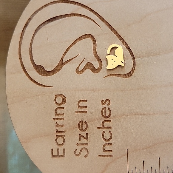 Cat Stud Earrings, choice of color - Picture 3 of 5